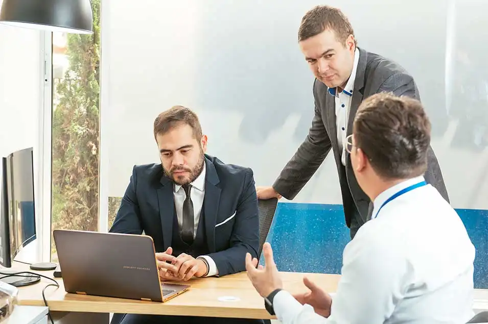 emprende pais, charlas y acompañamiento